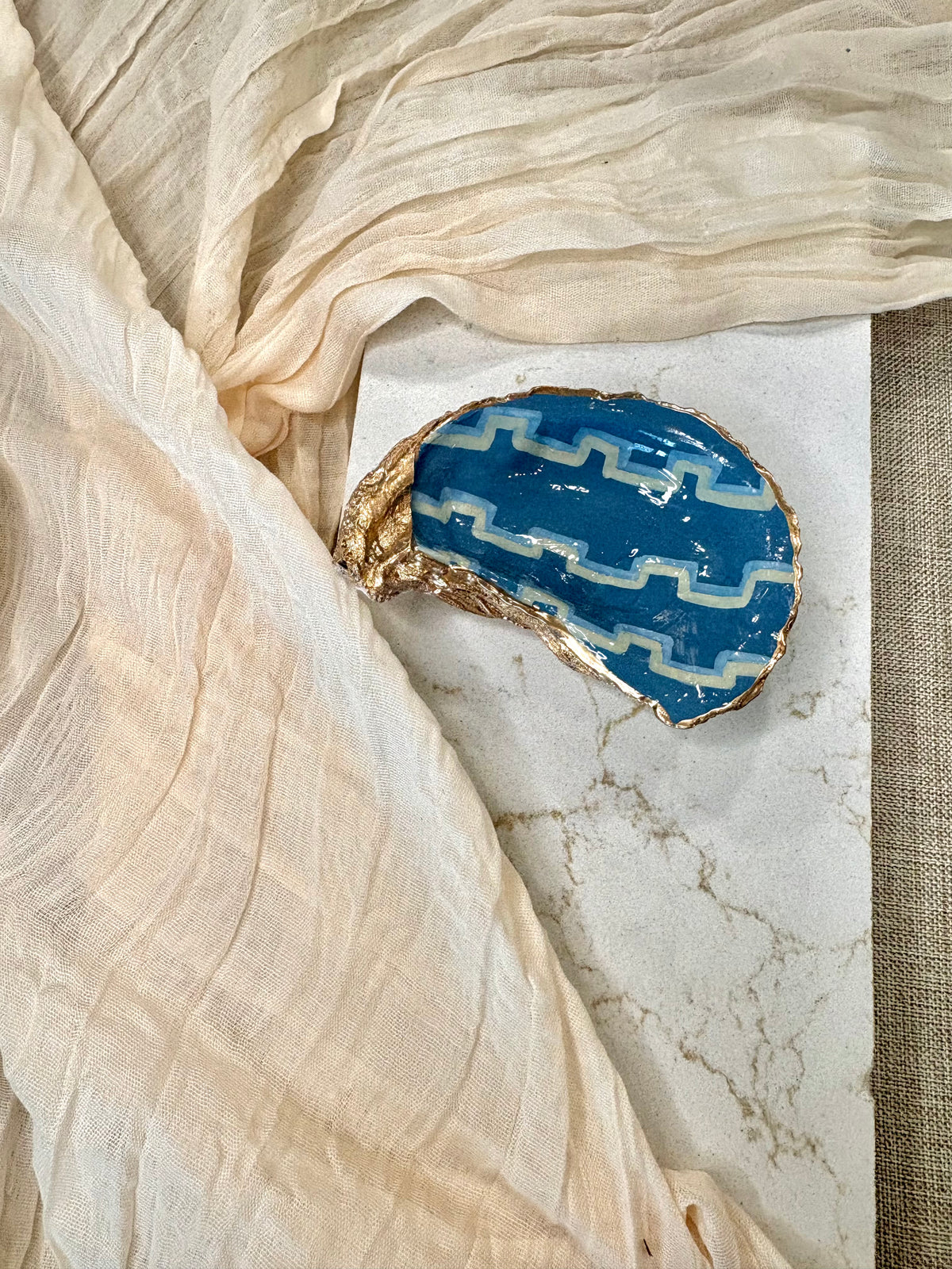 Harbor Key Dark Blue | Oyster Shell Dice & Trinket Dish