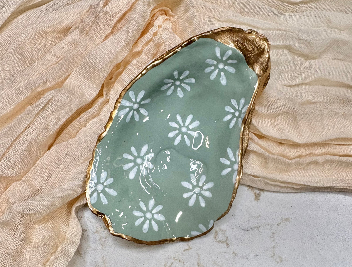 Bloom Sage | Oyster Shell Dice Dish
